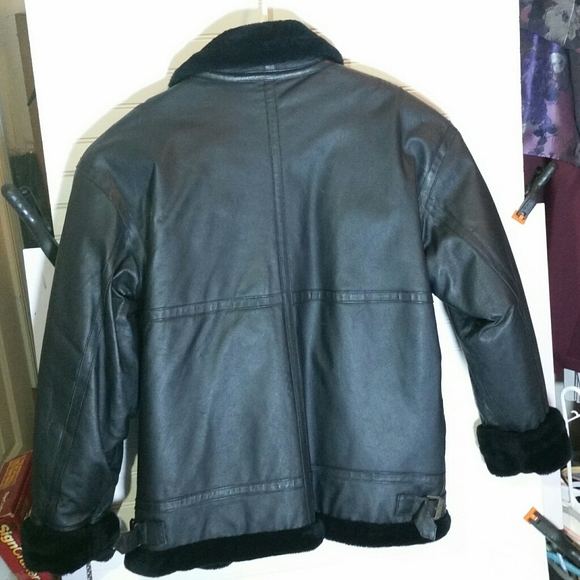 Men's Wilda Leather Coat - Picture 8 of 12
